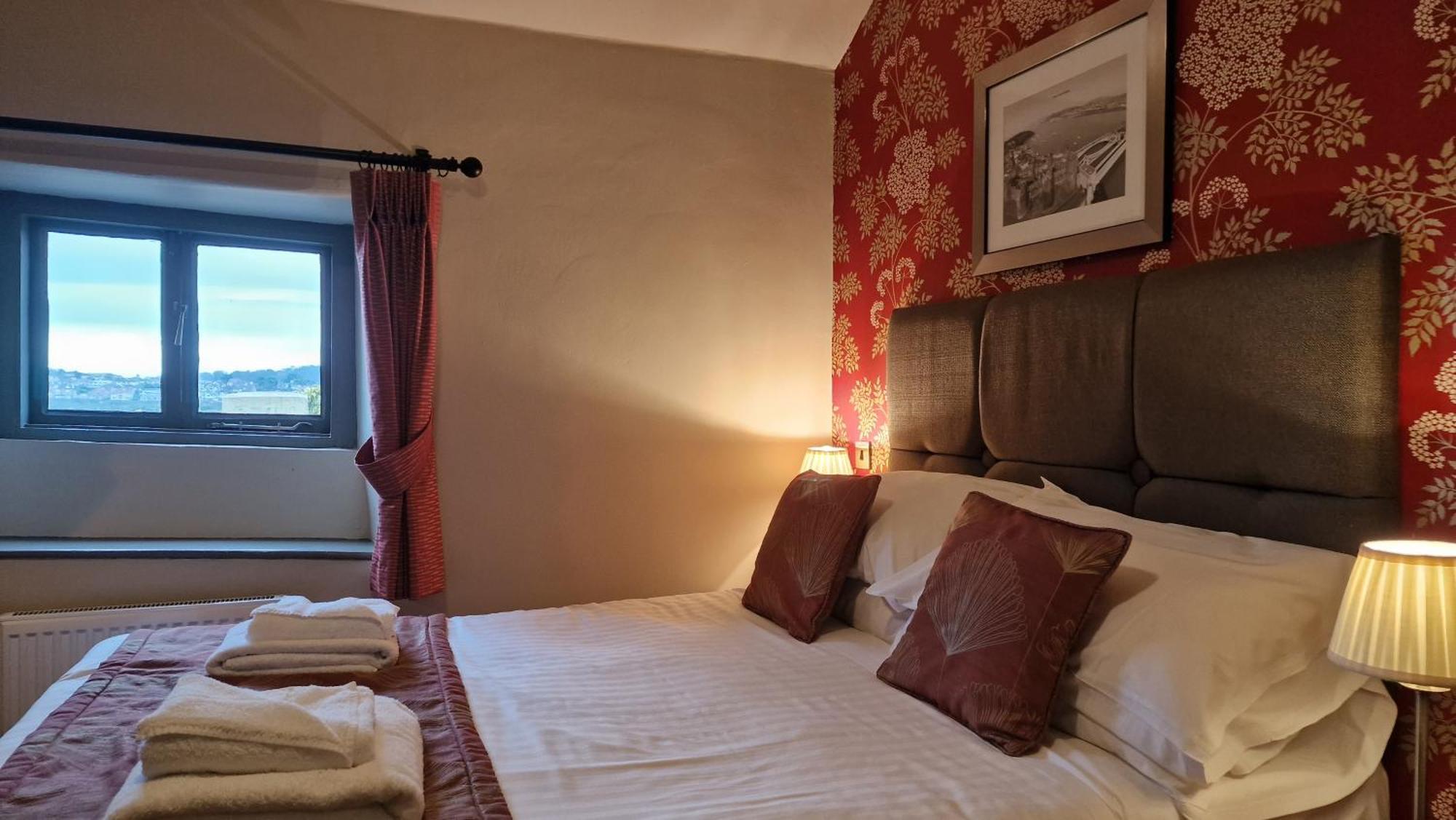 George & Dragon, Conwy Hotel Room photo